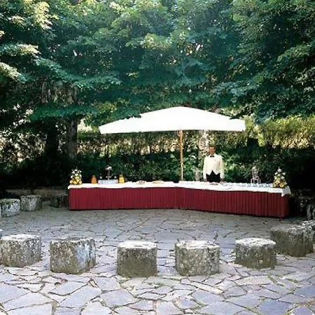Vecchia Hotel