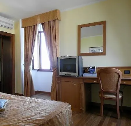 Hotel Vecchia 4*