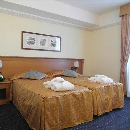 Vecchia Hotel 4*