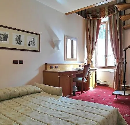Hotel Vecchia 4*