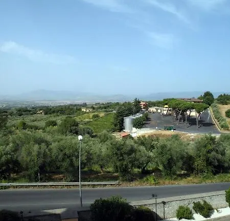 מלון Vecchia 4*