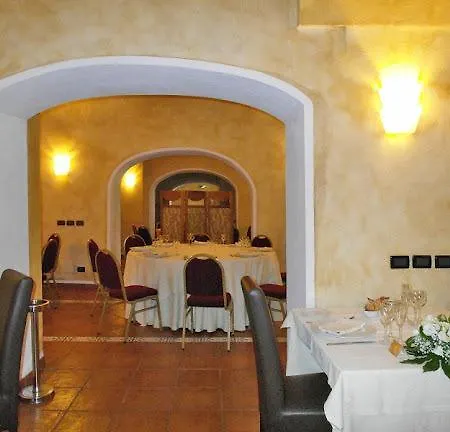 Vecchia Hotel